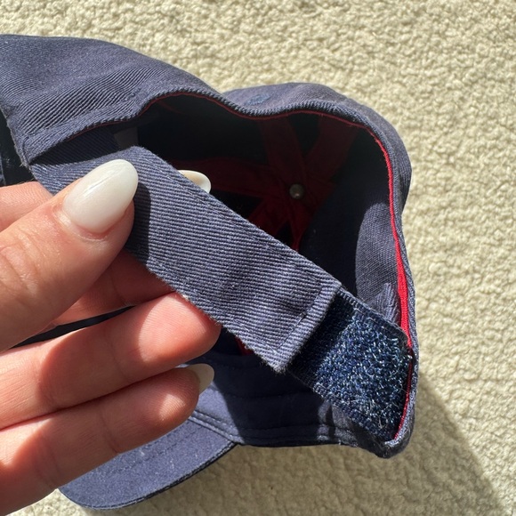 PARIS St Germain navy blue hat - Picture 3 of 8